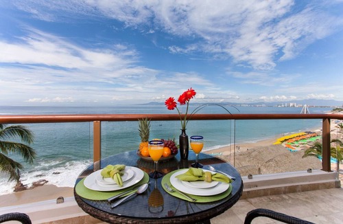 Amapas Condo | Best location right on los muertos beach, Sky Suite E