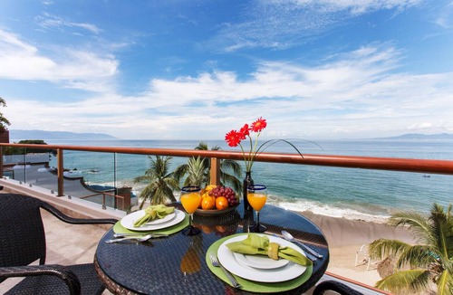 Amapas Condo | Best location right on los muertos beach, Sky Suite E