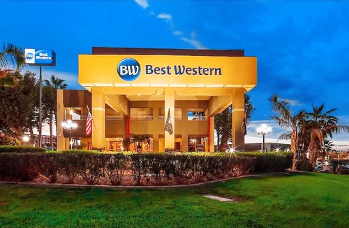 Yuma Hotel | Best Western Yuma Mall Hotel & Suites