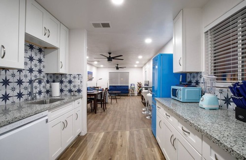 Encanto House | Biltmore Bungalows Triplex w/Heated Pool, Carports, 9 Smart TVs, W/D, Fast WiFi