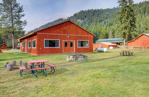 St. Regis Apartment | Black Diamond Guest Ranch Studio: Hike & Fish