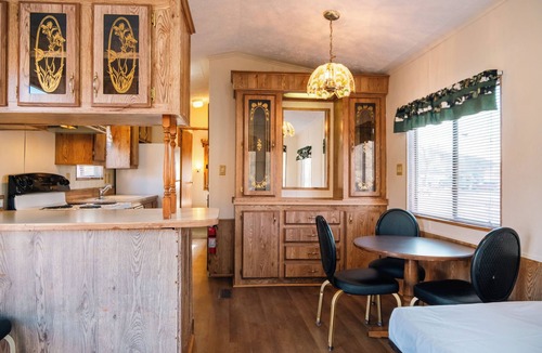 Parker Dam Apartment | Black Meadow Landing