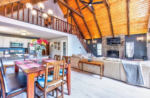 Munds Park Ski Chalet | Blue Jay Vista - 4 Seasons Beauty