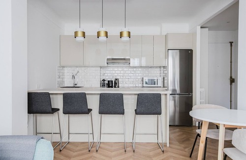 Passy Apartment | Blueground | Passy, elevator & w/d, nr shops