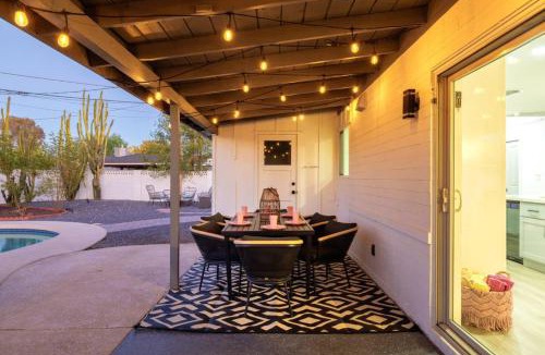 Papago Parkway House | Blush Bungalow