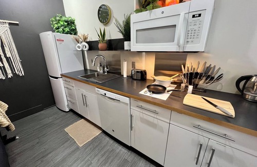 Iron Horse Historic District Apartment | Boho Haven with Free Parking, Wifi and King Bed, Walk to Clubs, U of A and Food
