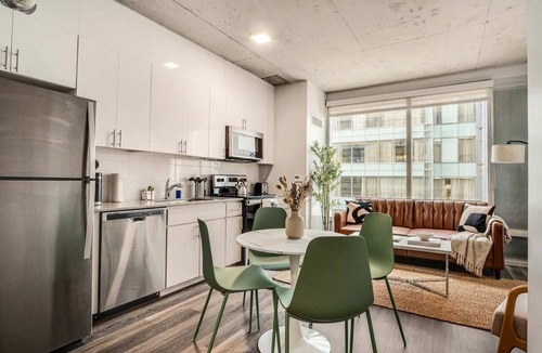 Downtown Phoenix Apartment | Boulevard Stays 1BR Sky-Loft, Amenities