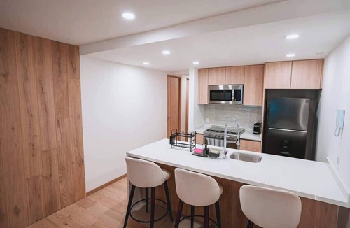 Hipodromo Apartment | Bright 3BR w/Pool, Gym & Cowork in Condesa
