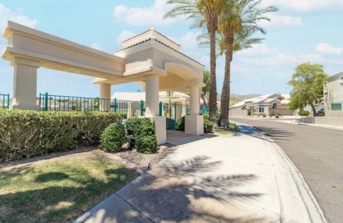 Foothills House | Bright and Cheerful Home Tucked in the Ahwatukee Foothills.