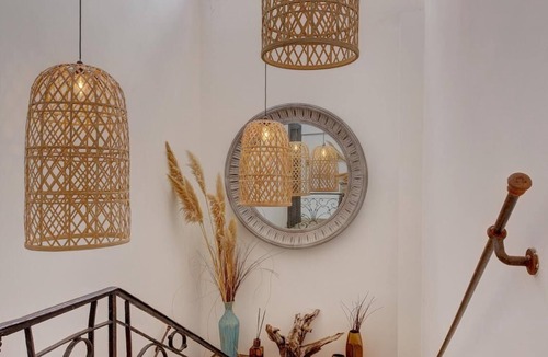 Arles City Centre Apartment | Bright apartment in historic building for a getaway