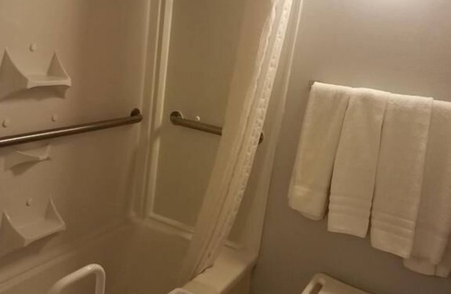 Raton Hotel | Budget Host