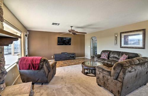 Sunridge Estates House | Bullhead City Home w/Private Pool, Hot Tub & View