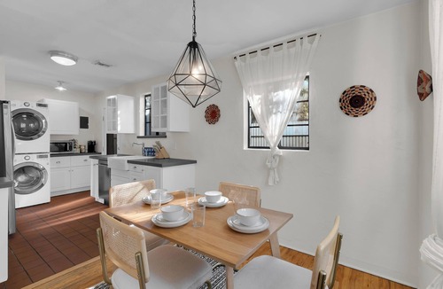 Armory Park House | Bungalow + Casita With Private Patios Near Downtown/U of A