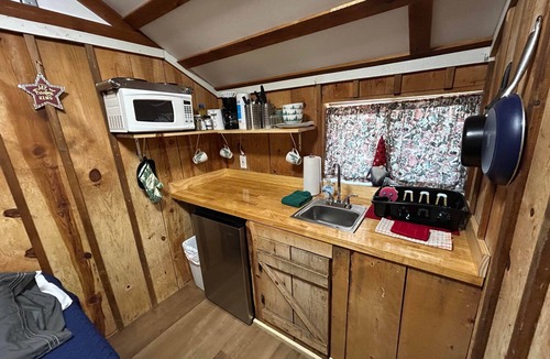 Christopher Creek Cabin | Cabin #6 - Studio - No Fireplace