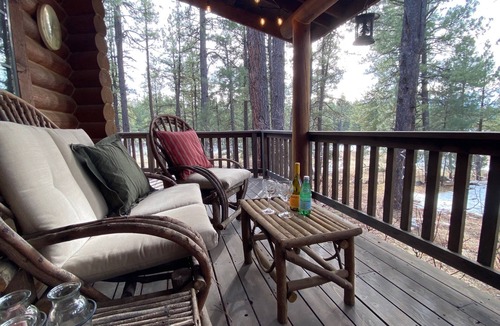 Munds Park Cabin | CABIN on EDGE of FOREST, KAYAK on LAKE