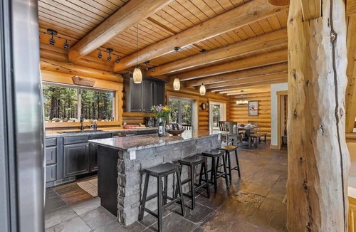 Flagstaff Cabin | Cabin | Updated | Hot tub | AC | Theater | Trails!