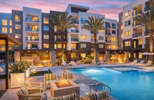 Desert Ridge Apartment | Cactus Cove Retreat Modern 2BR Home