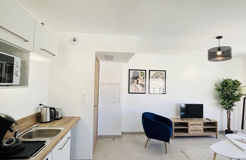 Calvi Apartment | Calvi: Modern 2-BR Apartment, Sea Views, Near Beach, Parking Included