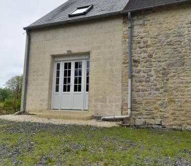 Sainte-Honorine-des-Pertes House | Calypso