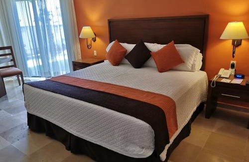 Las Glorias Resort | Canto del Sol Puerto Vallarta All Inclusive