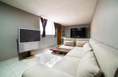 Celaya Hotel | Capital O Hotel Diez