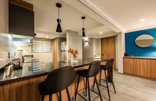 Polanco Apartment | Capitalia | Serene Birdsong in Polanco Heart