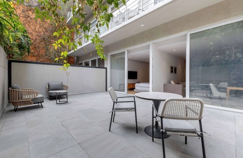 Reforma Apartment | Capitalia | Urban Heights Juárez · Patio Loft