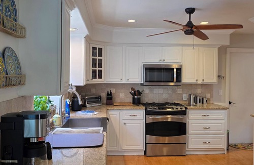 Capistrano Beach House | Capo Beach Coastal Retreat/4 Bedrooms 4 Bath/Near Harbor & Surf