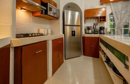 Montecarlo House | Casa Amplia, 7 Hab con Alberca, Gym y Terraza