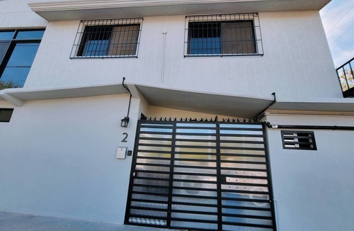 La Paz House | Casa Árbol accessible, spacious, and cozy home just minutes from downtown La Paz
