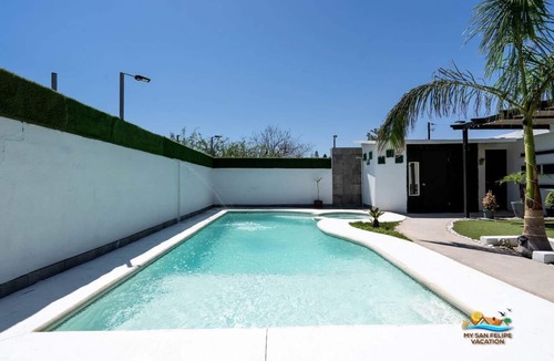Segunda Seccion House | Casa Ashly: 2-Bedroom Home for 10