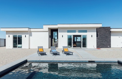 Joshua Tree House | Casa Bonair — Secluded Hideaway with Pool Spa EV