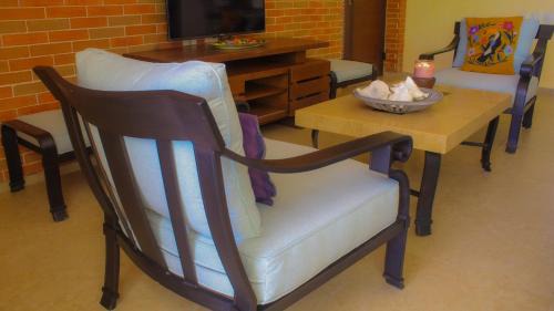 San Benito House | Casa Bul-Kay's - Where Confort Meets Consierge Care