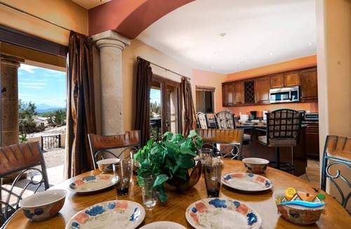 El Dorado Ranch House | Casa Campbell - Enjoy a spacious 4-bedroom rental