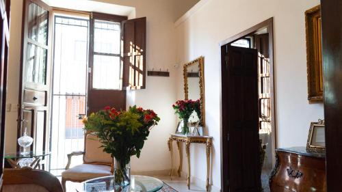 Zona Paseo Montejo House | Casa Colibri - 1 block from Paseo de Montejo, Centro