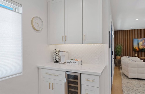 Jefferson Park House | Casa Colibri- Hot Tub, Remodeled, 2 Br/2 Bath near UofA and Banner Medical.