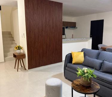 Merida Municipality House | Casa completa , dos Habitaciones con baño en cada cuarto