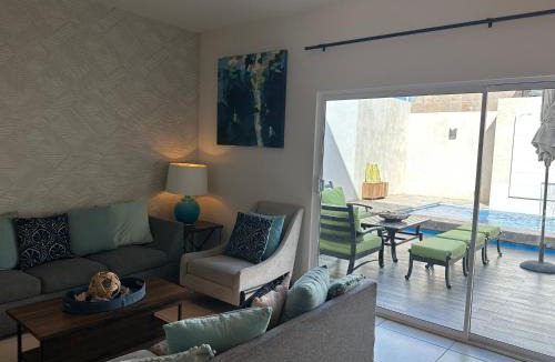 La Paz House | Casa con alberca propia en fraccionamiento coronado