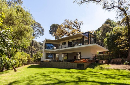 Valle de Bravo House | Casa con amplia terraza y jacuzzi