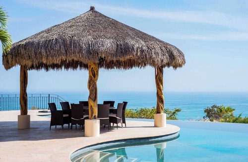 Buzzards Villa | Casa de Sueños by The Agency Baja