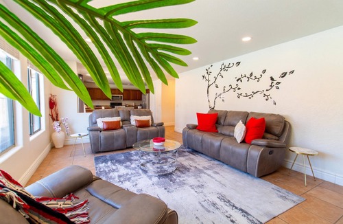 Tamaron House | Casa Desert Willow 5BR Home & Heated Pool