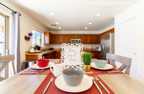 Tamaron House | Casa Desert Willow 5BR Home & Heated Pool