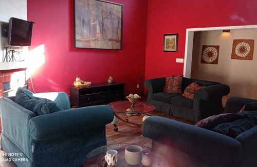 King Coronita House | Casa Estilo Californiano