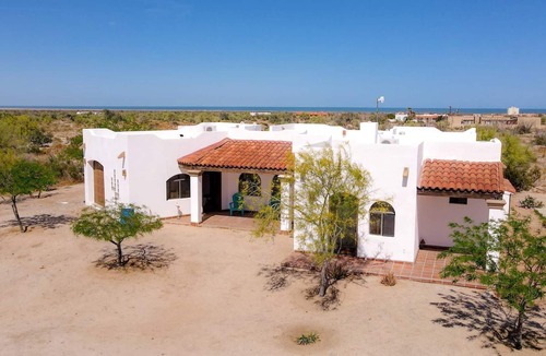 El Dorado Ranch House | Casa Frazier: Spacious 3BR home