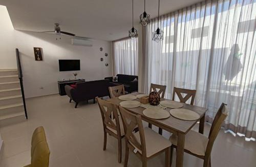 Merida Municipality House | Casa Havana Mid