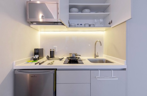 Reforma Condo | Casa Hugo by Capitalia