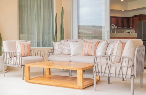 La Paz House | Casa Los Bitos Beach Club Golf Cart & Housekeeping