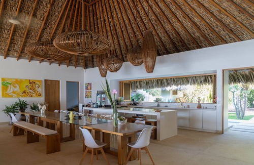 Barra de Colotepec Villa | Casa Mona - Beachfront Luxury Villa