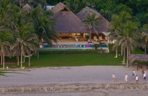 Barra de Colotepec Villa | Casa Mona - Beachfront Luxury Villa