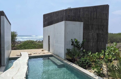 Barra de Colotepec House | Casa Naila: Beach front El Puertecito